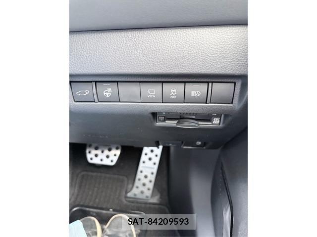 Toyota HARRIER HYBRID 2022-01 8879981-13