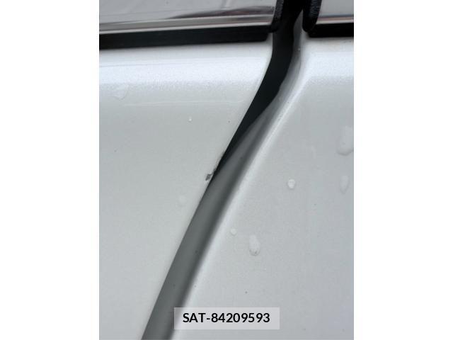 Toyota HARRIER HYBRID 2022-01 8879981-6