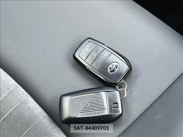 Toyota HARRIER HYBRID 2024-08 8879979-25