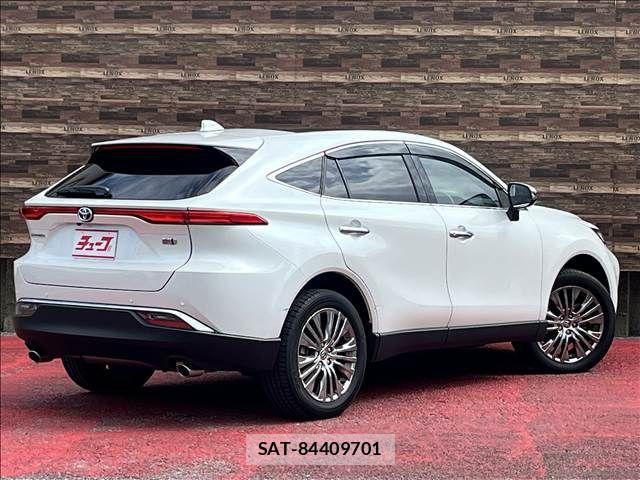 Toyota HARRIER HYBRID 2024-08 8879979-4