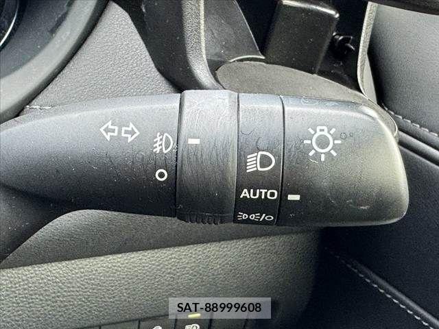 Toyota HARRIER HYBRID 2021-09 8879998-22