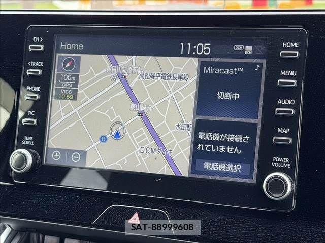 Toyota HARRIER HYBRID 2021-09 8879998-3
