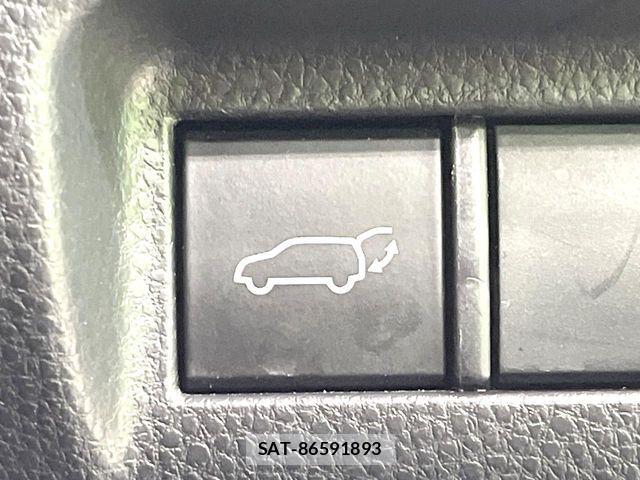 Toyota HARRIER HYBRID 2021-09 8879985-8