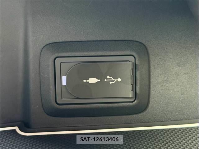 Toyota HARRIER HYBRID 2021-04 8879993-22