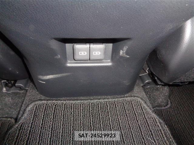 Toyota HARRIER HYBRID 2023-03 8879991-14