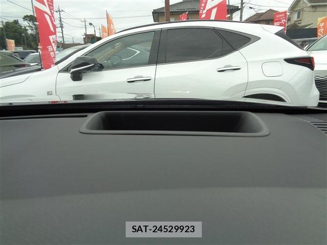 Toyota HARRIER HYBRID 2023-03 8879991-20