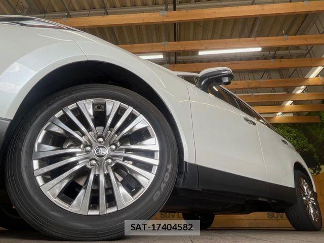 Toyota HARRIER HYBRID 2023-07 8879975-12