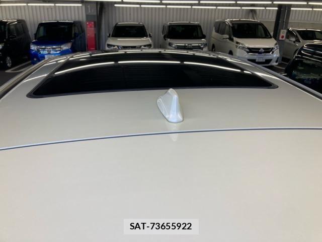 Toyota HARRIER HYBRID 2019-08 8883684-9