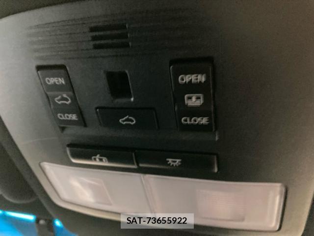 Toyota HARRIER HYBRID 2019-08 8883684-19