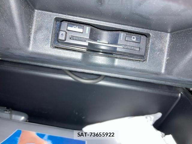 Toyota HARRIER HYBRID 2019-08 8883684-26
