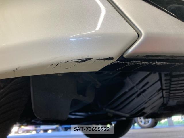 Toyota HARRIER HYBRID 2019-08 8883684-27