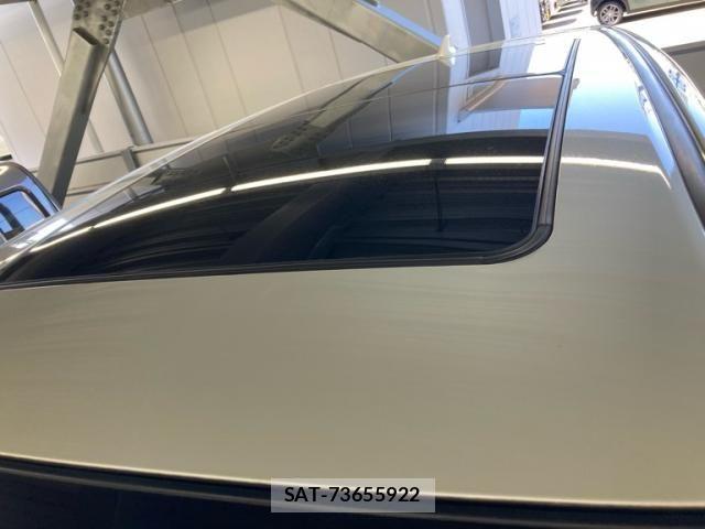 Toyota HARRIER HYBRID 2019-08 8883684-8