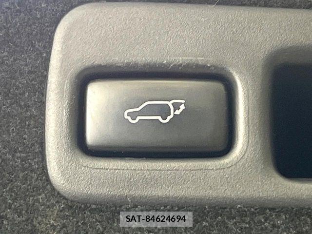 Toyota HARRIER HYBRID 2014-09 8883689-7