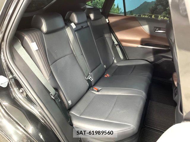 Toyota HARRIER HYBRID 2021-06 8883678-8
