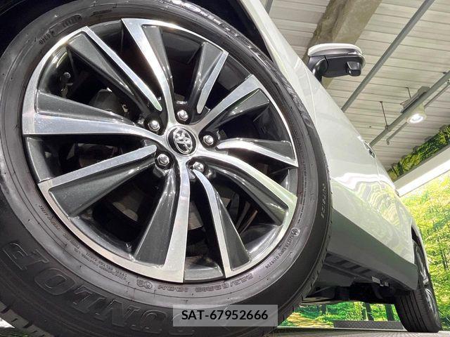 Toyota HARRIER HYBRID 2023-12 8883682-12