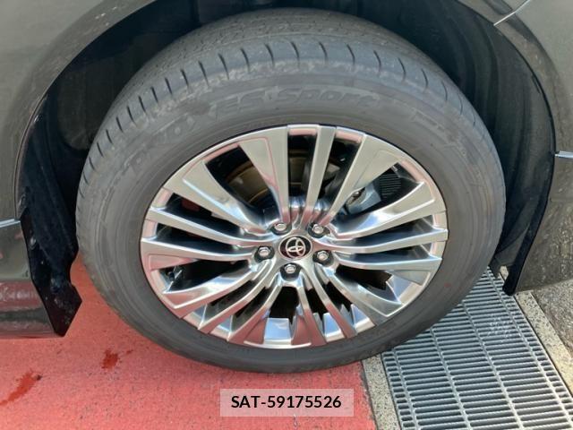 Toyota HARRIER HYBRID 2026-03 8883675-4