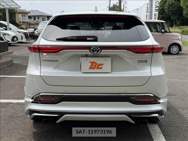 Toyota HARRIER 2023-01 7219326-22