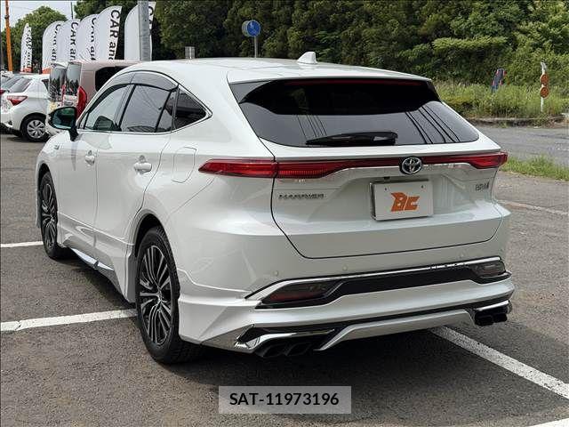 Toyota HARRIER 2023-01 7219326-7