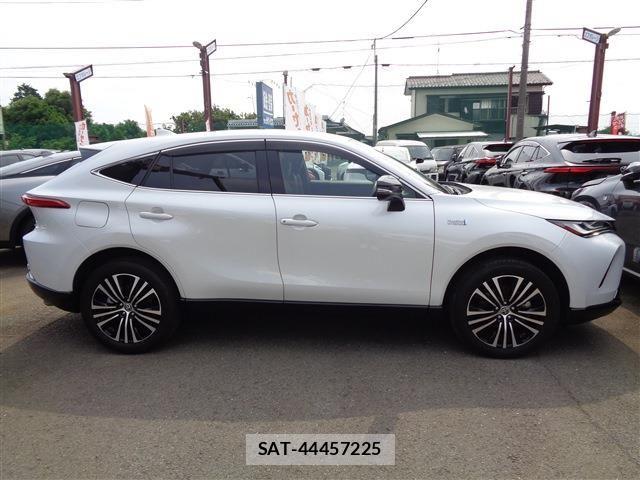 Toyota HARRIER 2023-02 7454655-3