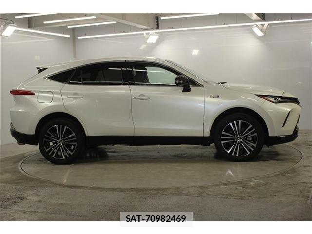 Toyota HARRIER 2023-10 7616902-3