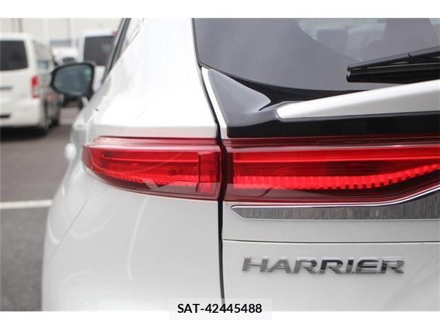 Toyota HARRIER 2023-10 7723855-13