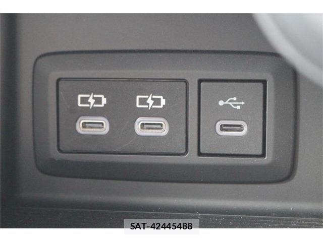 Toyota HARRIER 2023-10 7723855-24