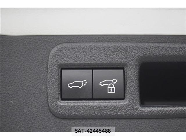 Toyota HARRIER 2023-10 7723855-5