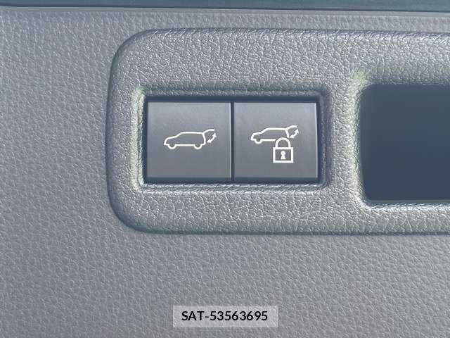 Toyota HARRIER 2022-11 8207776-12