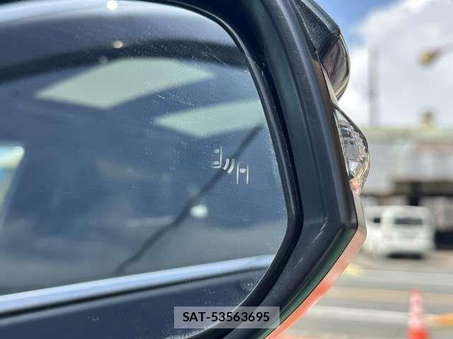Toyota HARRIER 2022-11 8207776-18