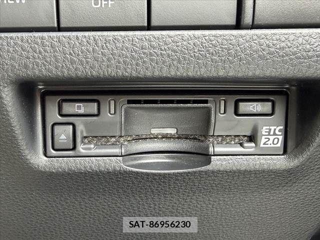 Toyota HARRIER 2024-02 8245345-25