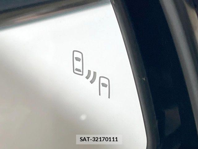 Toyota HARRIER 2023-08 8562089-6