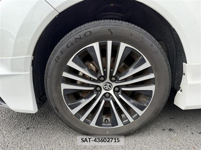 Toyota HARRIER 2023-08 8666230-13