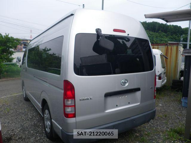 Toyota HIACE COMMUTER 2006-04 1040396-1