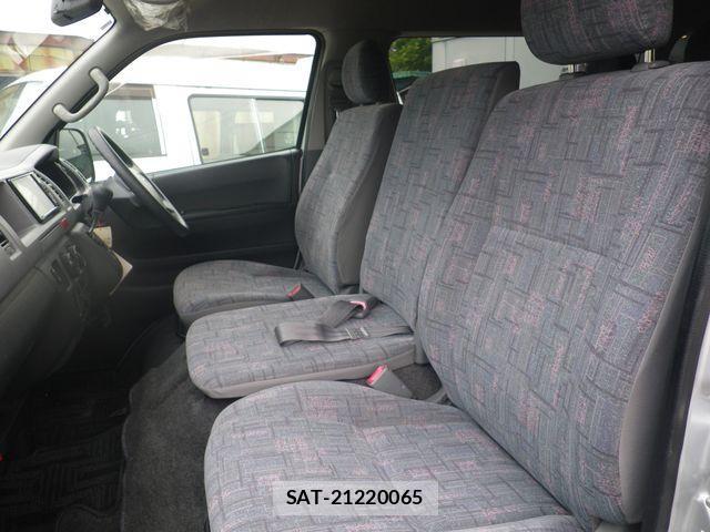 Toyota HIACE COMMUTER 2006-04 1040396-4