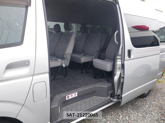 Toyota HIACE COMMUTER 2006-04 1040396-8