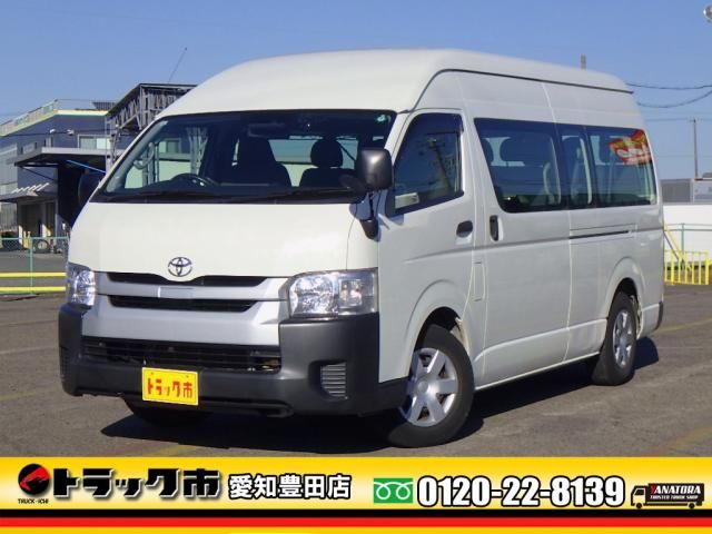 Toyota HIACE COMMUTER 2018-03 2385895-0