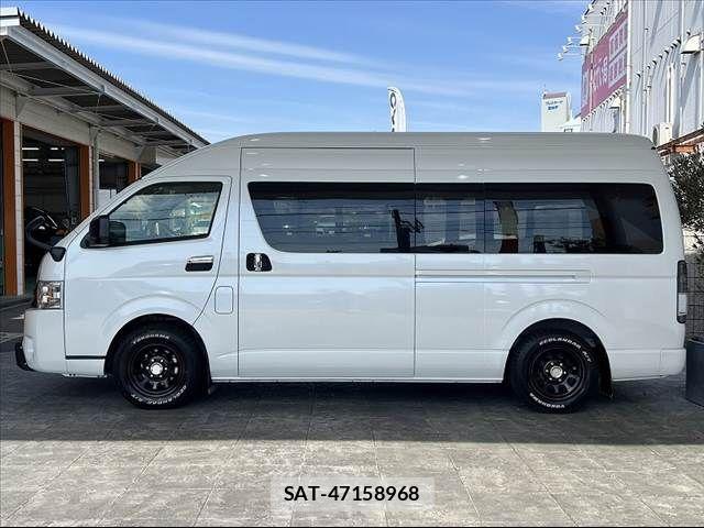 Toyota HIACE COMMUTER 2023-11 4593375-10