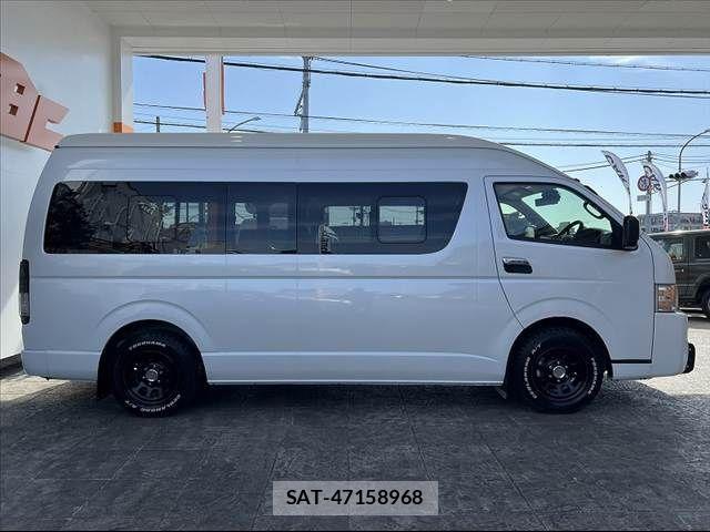 Toyota HIACE COMMUTER 2023-11 4593375-11