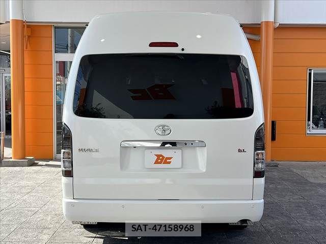 Toyota HIACE COMMUTER 2023-11 4593375-13