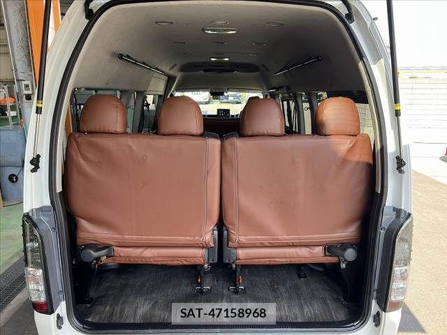 Toyota HIACE COMMUTER 2023-11 4593375-19