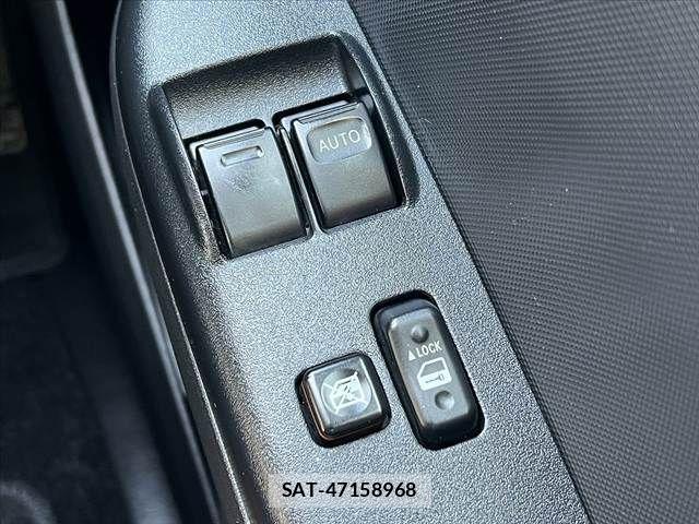 Toyota HIACE COMMUTER 2023-11 4593375-29