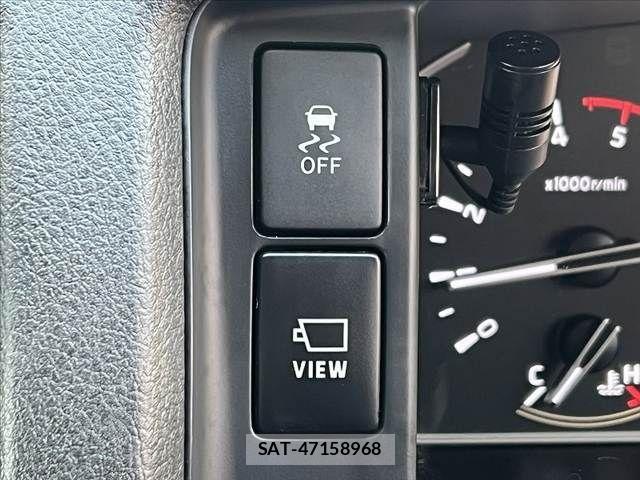 Toyota HIACE COMMUTER 2023-11 4593375-5