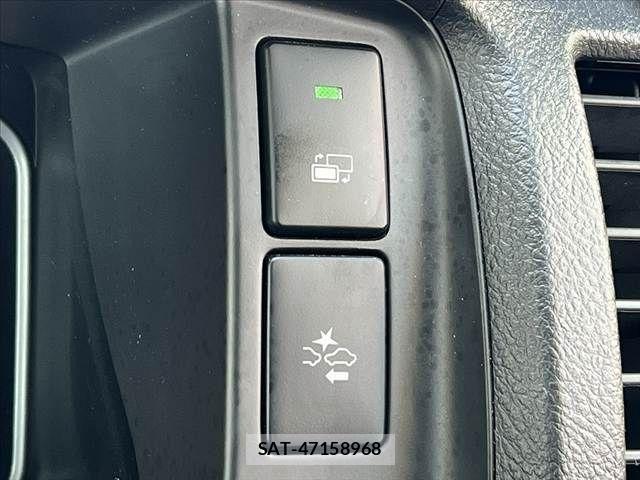 Toyota HIACE COMMUTER 2023-11 4593375-6
