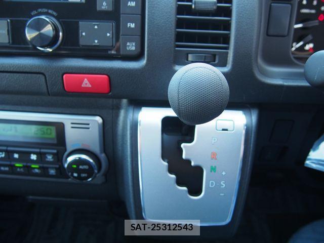 Toyota HIACE COMMUTER 2026-01 4753994-11