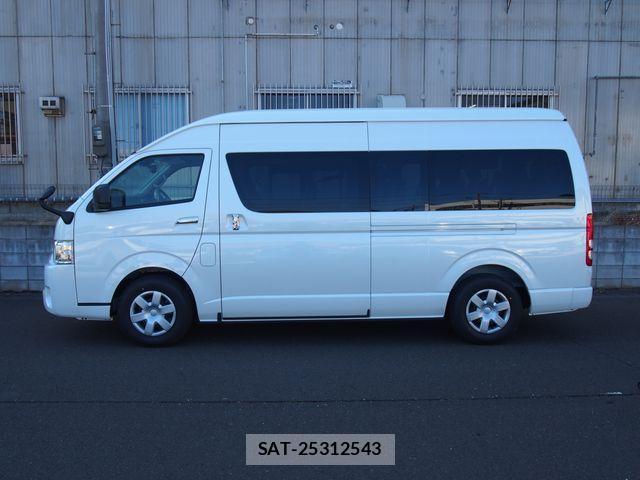 Toyota HIACE COMMUTER 2026-01 4753994-18