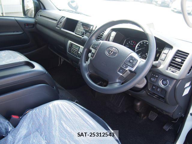 Toyota HIACE COMMUTER 2026-01 4753994-3