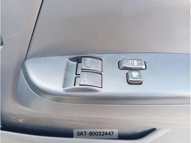 Toyota HIACE COMMUTER 2023-12 4753998-16