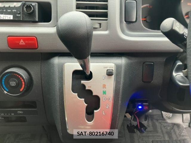 Toyota HIACE COMMUTER 2011-04 6244354-16