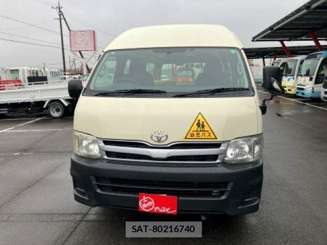 Toyota HIACE COMMUTER 2011-04 6244354-2