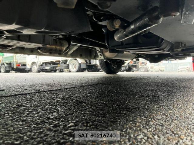 Toyota HIACE COMMUTER 2011-04 6244354-8
